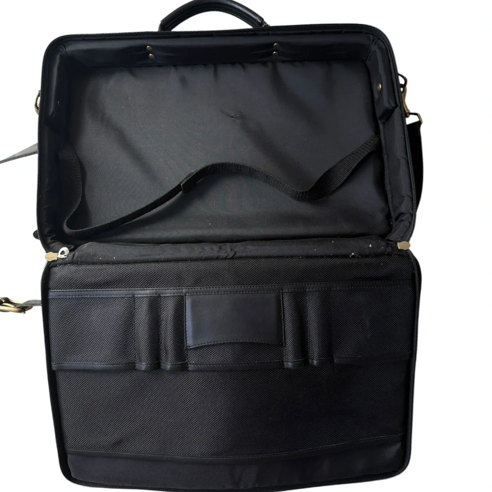 Coach Vintage Black Glove Tanned Leather 0537 Laptop Messenger Bag Case Luggage